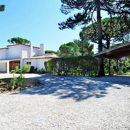 Escape Garden Villa Cascais